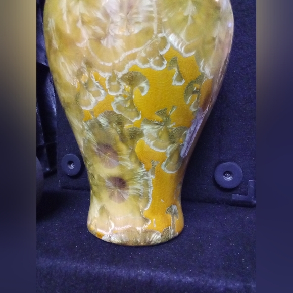 Follete Pottery Vase - Picture 4 of 5